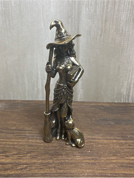 Other - Brass Witch Miniature Figurine with Cat - Antique Gold Tone